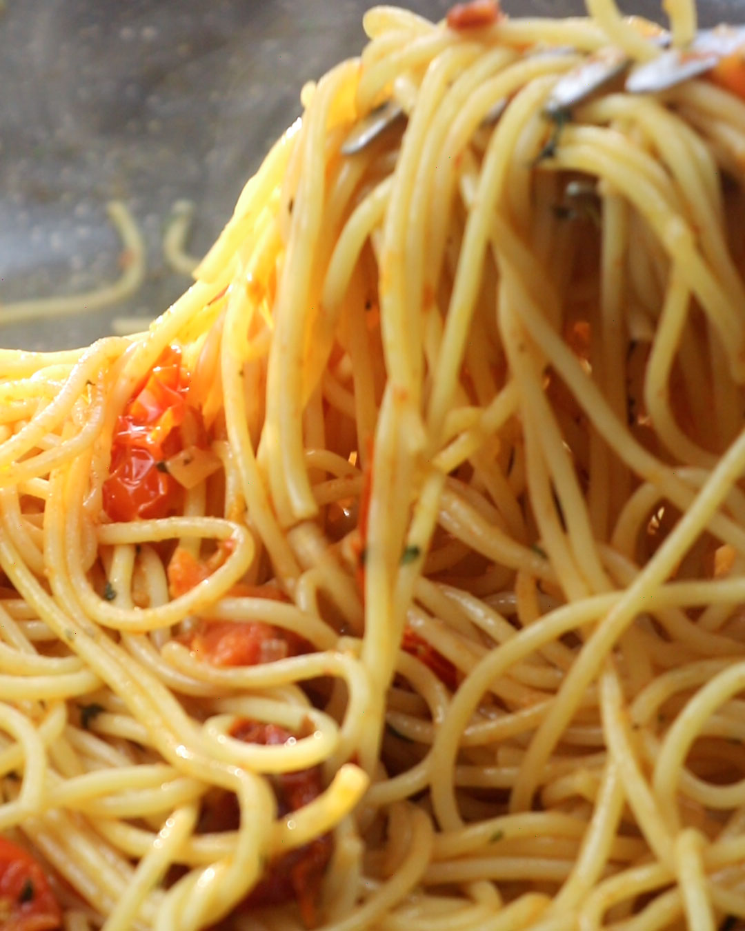 Spaghetti in Thymian Zitronensoße - Vegane Wunder