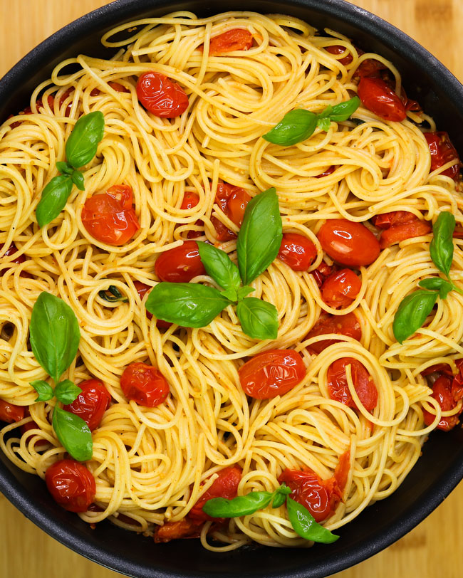 Spaghetti mit Kirschtomaten - Vegane Wunder